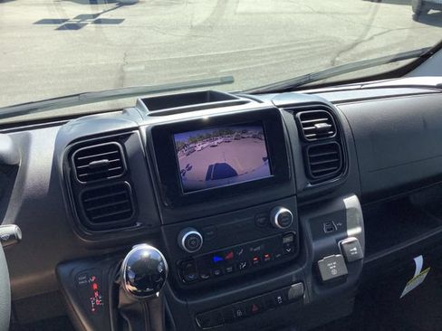 Used 2025 RAM ProMaster 1500 w/ Convenience Group FWD image 17
