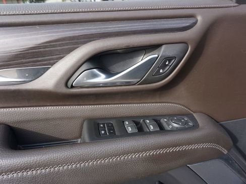 Used 2022 GMC Yukon Denali image 4