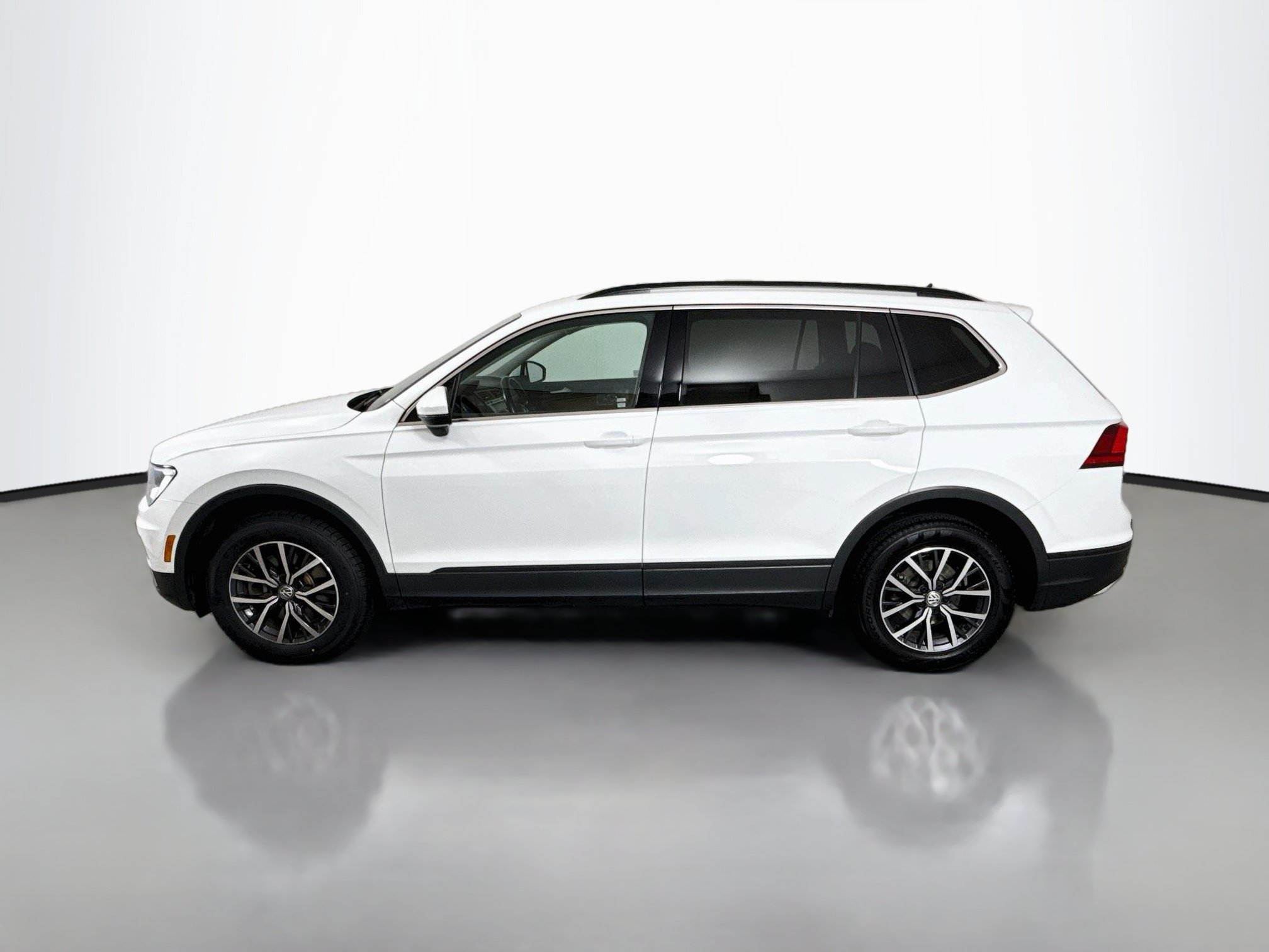 Used 2019 Volkswagen Tiguan SE FWD image 4