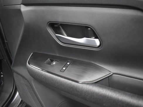 New 2026 Nissan Kicks SV image 24