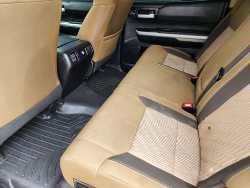 Used 2015 Toyota Tundra SR5 w/ SR5 Upgrade Package image 33