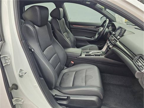 Used 2021 Honda Accord Sport image 14