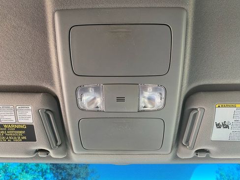 Used 2015 Toyota Tacoma 4x4 Double Cab w/ SR5 Package image 23