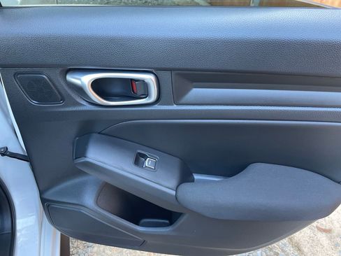 Used 2025 Honda Civic Sport image 36