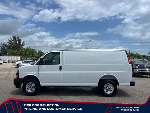 New 2026 GMC Savana 2500 RWD image 4