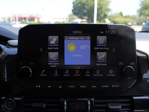 Used 2022 Nissan Pathfinder SL AWD/4WD image 24
