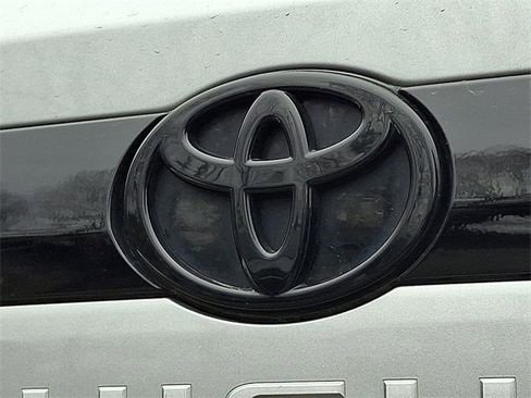 Used 2024 Toyota Grand Highlander Limited image 31