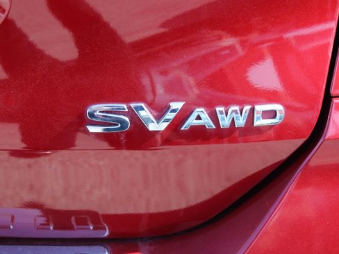 Used 2018 Nissan Rogue SV image 36