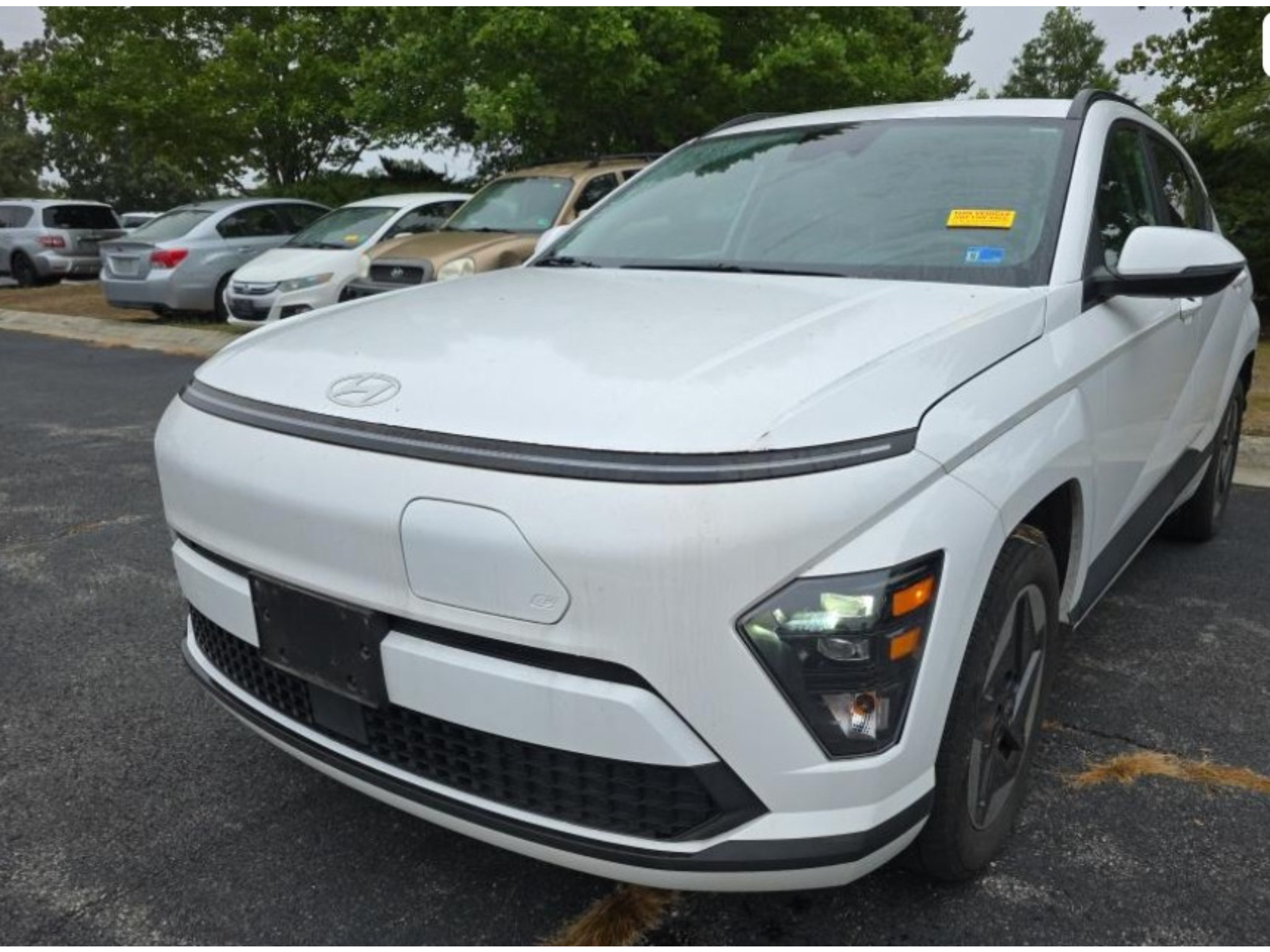 Used 2024 Hyundai Kona SEL FWD image 2