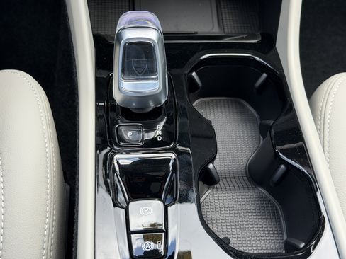 New 2026 Volvo XC40 B5 Plus w/ Climate Package AWD/4WD image 26