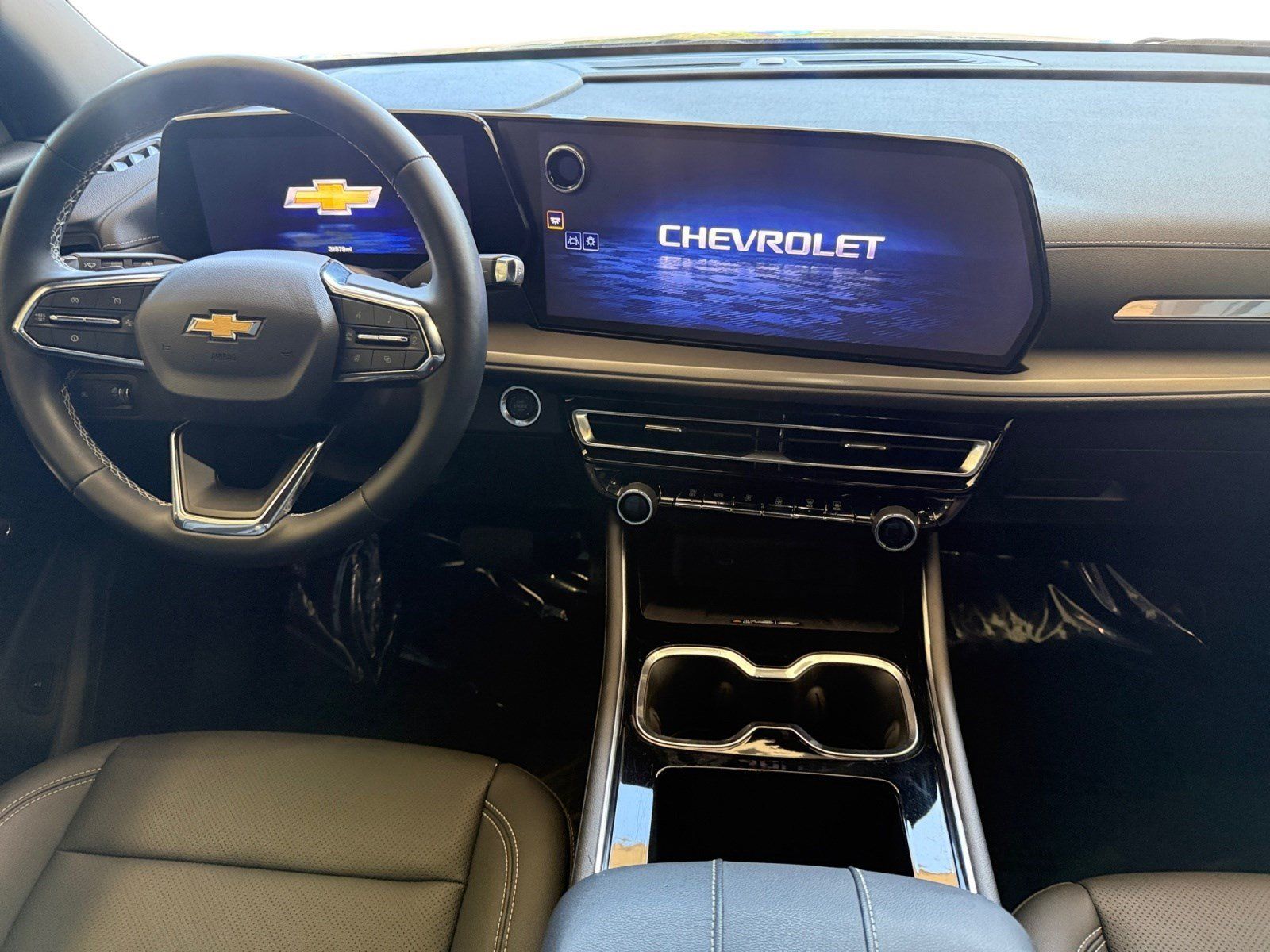 Used 2026 Chevrolet Traverse LT FWD image 21