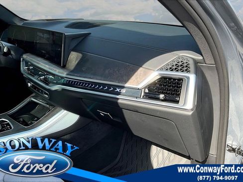 Used 2025 BMW X5 xDrive40i w/ M Sport Package image 28