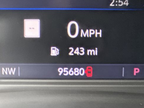 Used 2022 Buick Enclave Essence w/ Experience Buick Package image 21