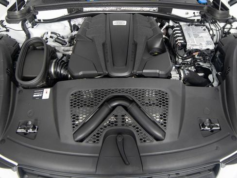 New 2026 Porsche Macan S AWD/4WD image 42
