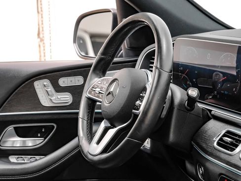 Used 2020 Mercedes-Benz GLS 450 4MATIC image 13