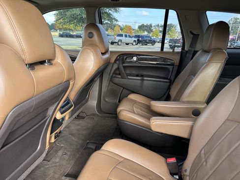 Used 2014 Buick Enclave Premium w/ Trailering Provision Package image 17