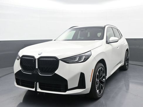 New 2026 BMW X3 xDrive30i w/ Premium Package AWD/4WD image 1