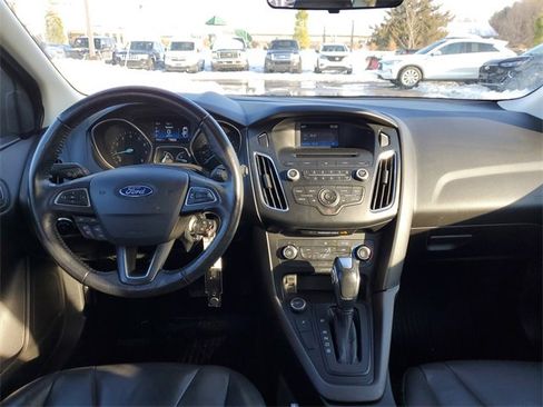 Used 2016 Ford Focus SE w/ Equipment Group 201A image 30