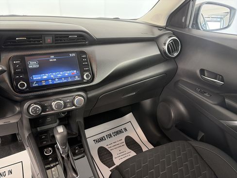Certified 2023 Nissan Kicks SV FWD image 4
