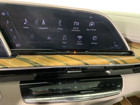 Used 2022 Cadillac Escalade Sport Platinum image 31