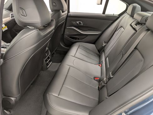 New 2025 BMW 330i Sedan w/ Convenience Package image 22