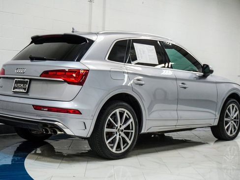 Used 2022 Audi SQ5 Prestige w/ Prestige Package image 6