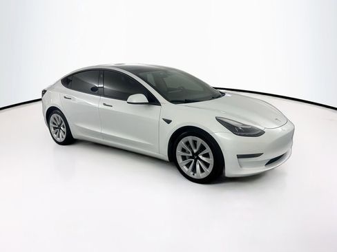 Used 2022 Tesla Model 3 Long Range AWD/4WD image 3