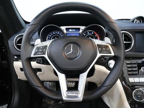 Used 2015 Mercedes-Benz SL 63 AMG image 35