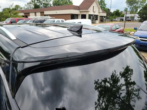 Used 2021 Buick Enclave Avenir w/ Avenir Technology Package image 19