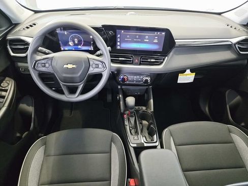New 2026 Chevrolet TrailBlazer LT w/ Driver Confidence Package FWD image 6