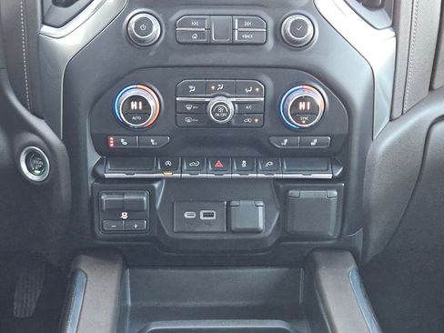 Used 2021 Chevrolet Silverado 1500 RST w/ Texas Edition Plus image 13