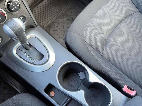 Used 2011 Nissan Rogue S image 14