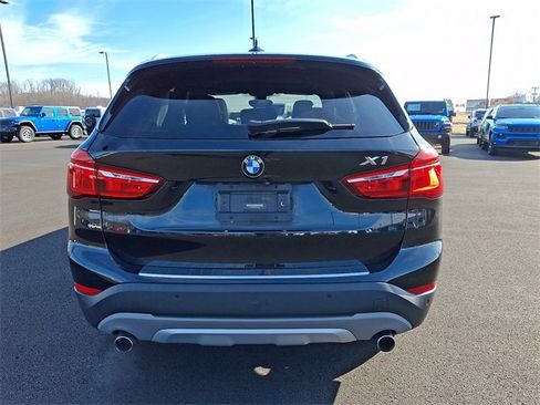 Used 2018 BMW X1 xDrive28i image 9