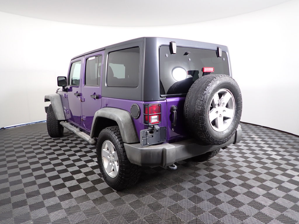 Used 2017 Jeep Wrangler Unlimited Sport w/ Connectivity Group AWD/4WD image 11