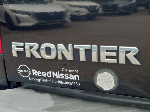 Used 2017 Nissan Frontier SV RWD image 10