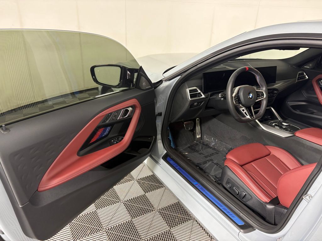 Used 2025 BMW M240i xDrive Coupe AWD/4WD image 11