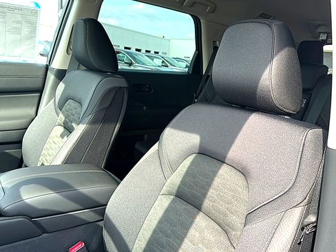 New 2026 Nissan Pathfinder SV image 11