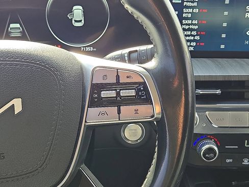 Used 2023 Kia Telluride SX FWD image 19