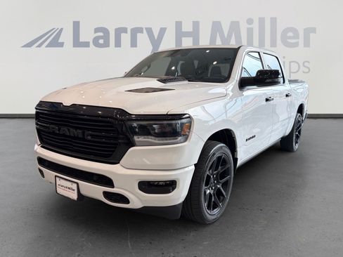 Used 2023 RAM 1500 Laramie AWD/4WD image 1