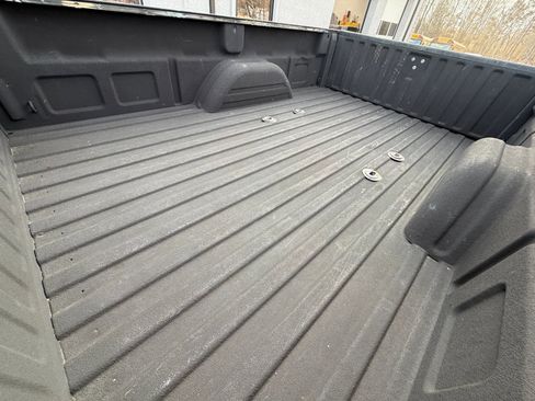 Used 2005 GMC Sierra 3500 SLT w/ Heavy-Duty Power Package image 20