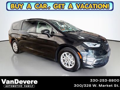 Used 2023 Chrysler Pacifica Touring-L