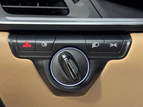 Used 2022 Porsche 911 Targa 4S w/ Premium Package image 17