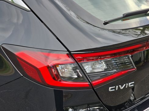 Used 2024 Honda Civic Sport Touring image 36