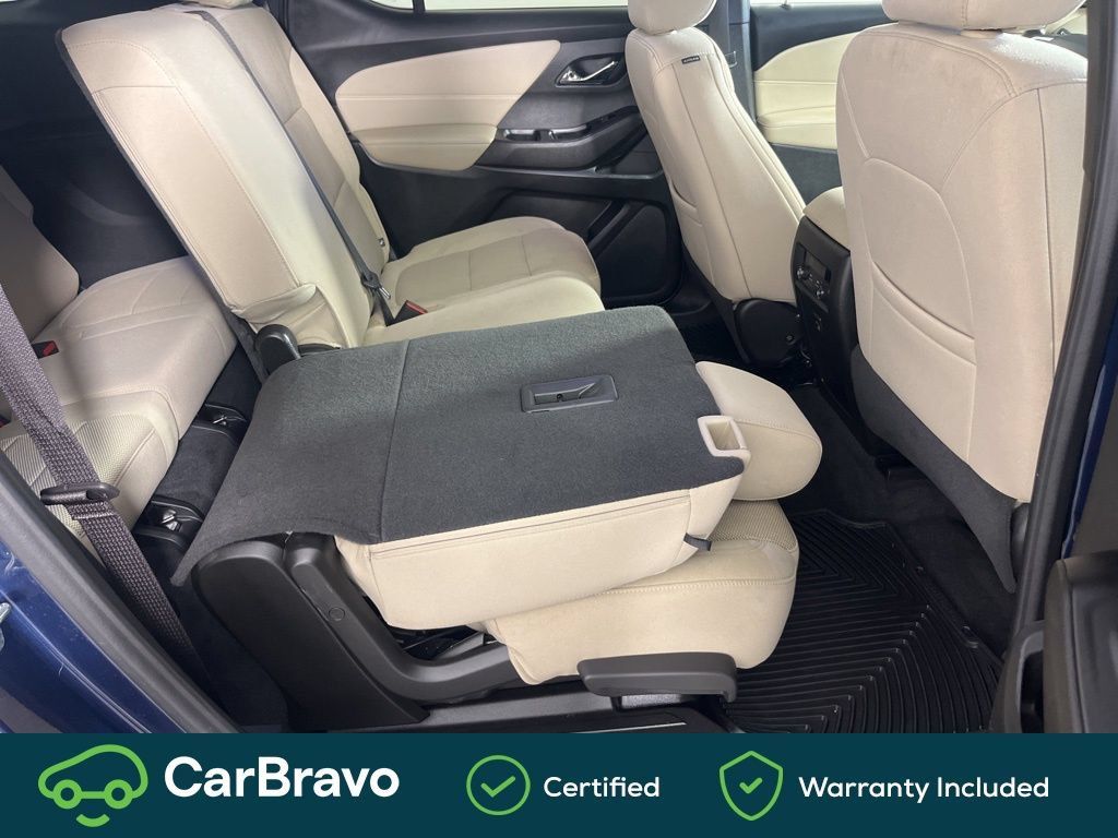 Used 2023 Chevrolet Traverse LS AWD/4WD image 19