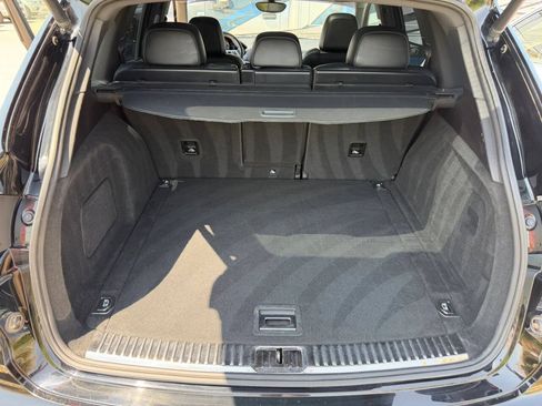 Used 2015 Porsche Cayenne Diesel w/ Premium Plus Package AWD/4WD image 42