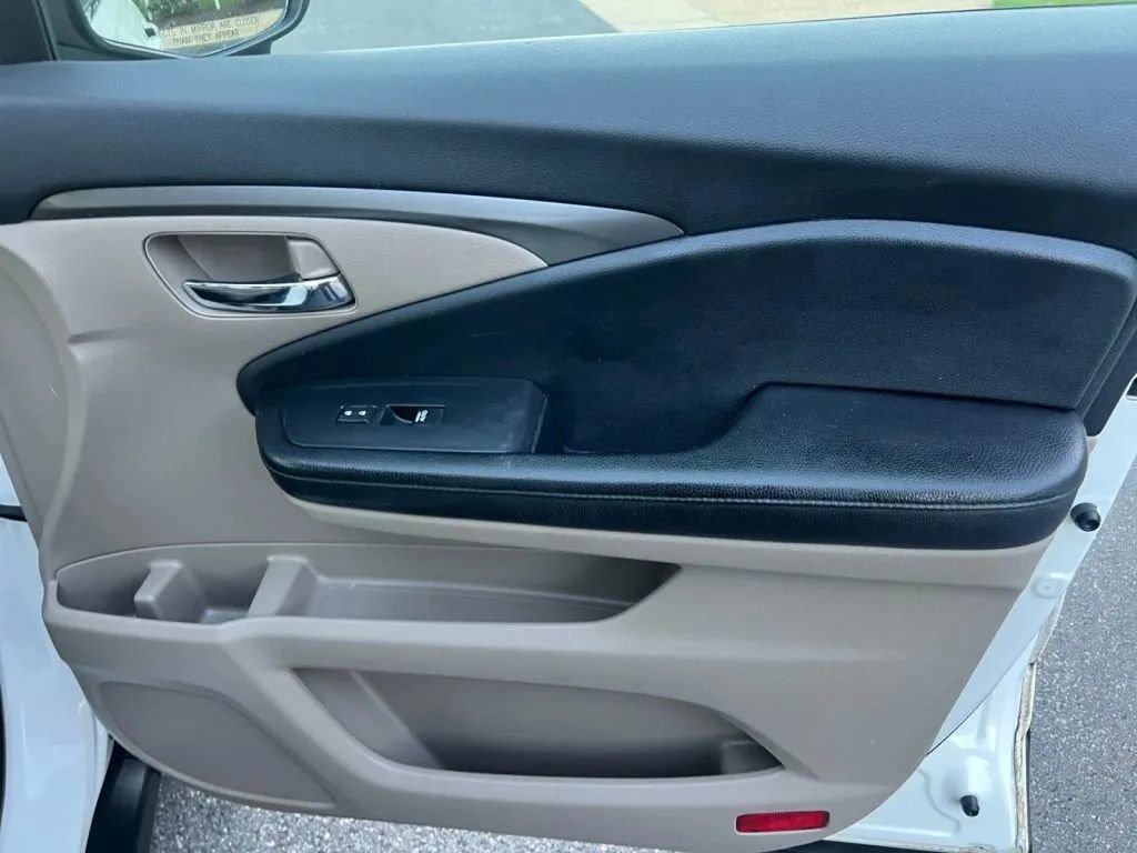 Used 2017 Honda Pilot EX-L image 18
