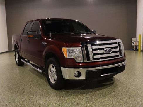 Used 2010 Ford F150 XLT RWD image 1