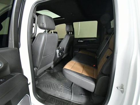 Used 2024 Chevrolet Silverado 3500 High Country w/ Technology Package image 25