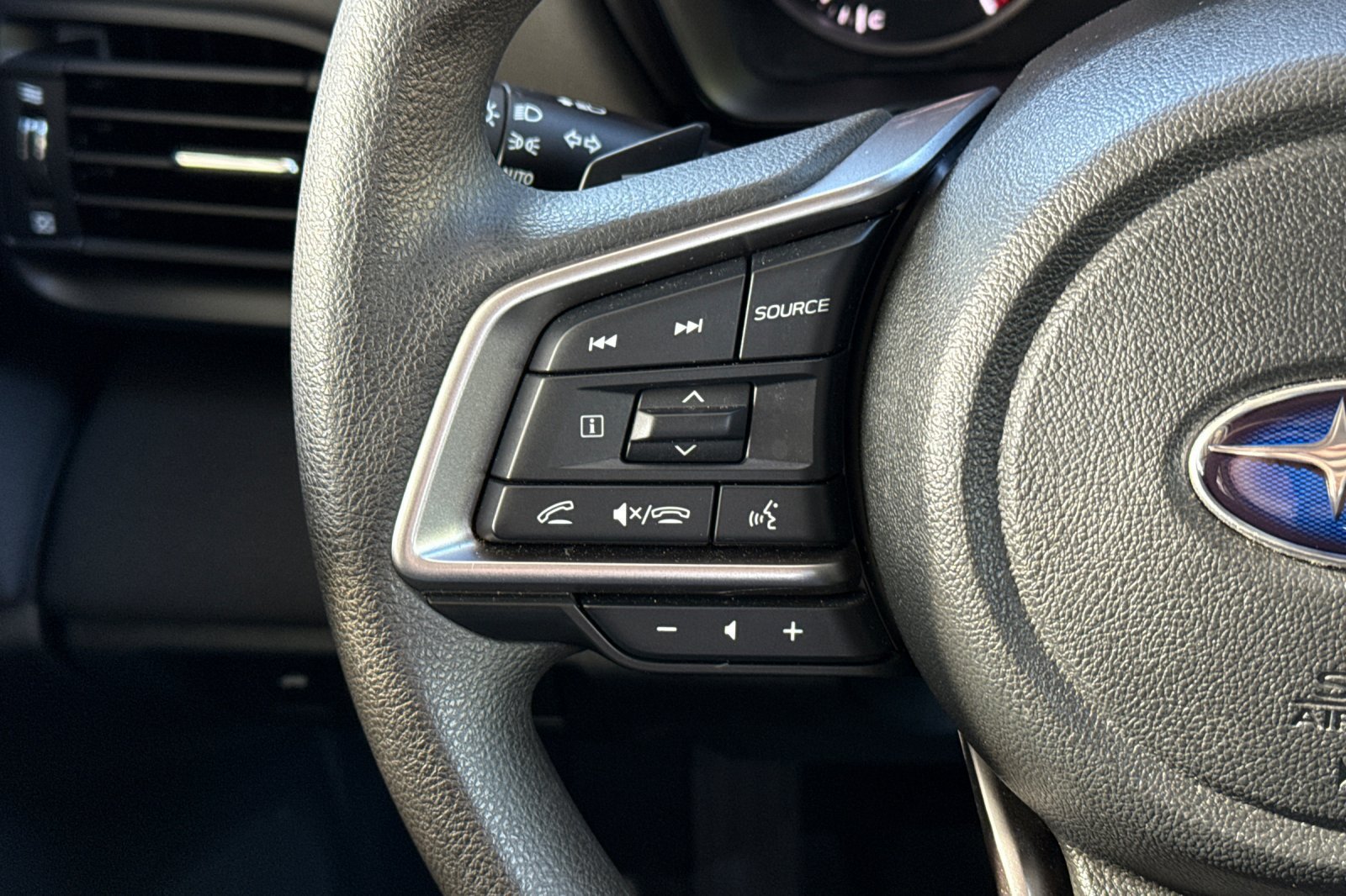 Used 2024 Subaru Legacy AWD/4WD image 31