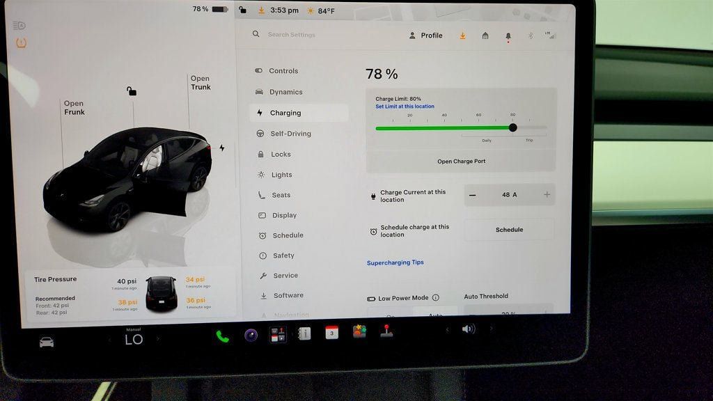 Used 2025 Tesla Model Y Long Range AWD/4WD image 18